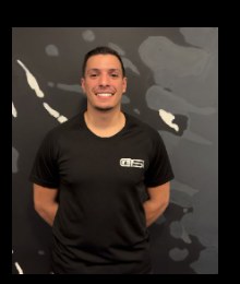Coach Adil sur le ring — gala de boxe Toulouse
