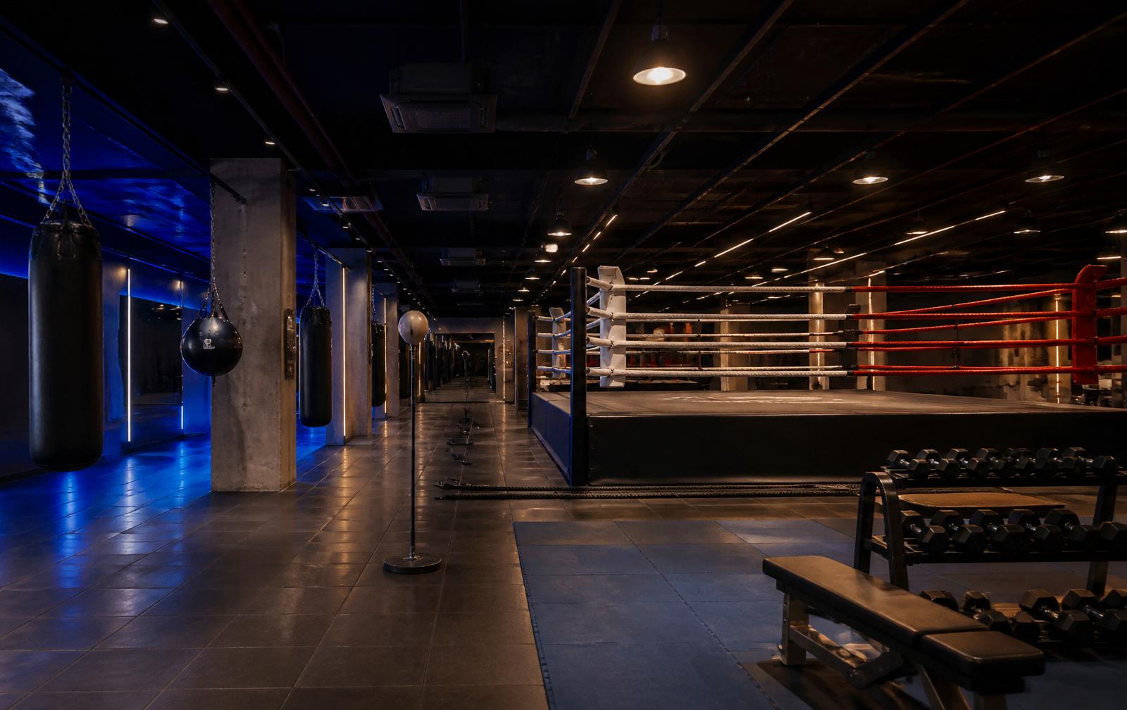 Intérieur de la salle de boxe AS Boxing Montaudran à Toulouse